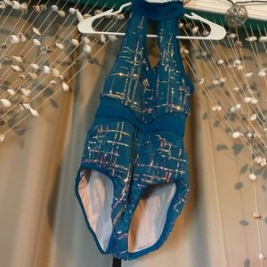 Blue sequins costume